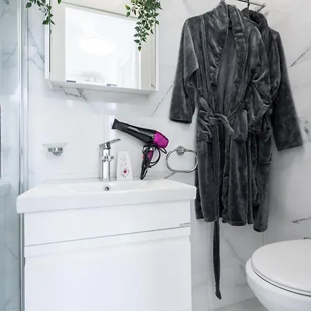 Monza Apartment-ultracentral Апартаменти *